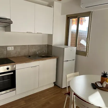 Apartment Le Rayon D'antibes - Bright With Terrace *